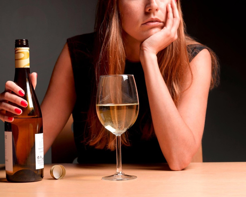 Анонимное лечение женского алкоголизма в Холмске